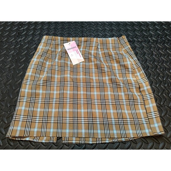 WDIRARA Women’s Plaid Mini Skirt – Size Medium - Picture 1 of 5